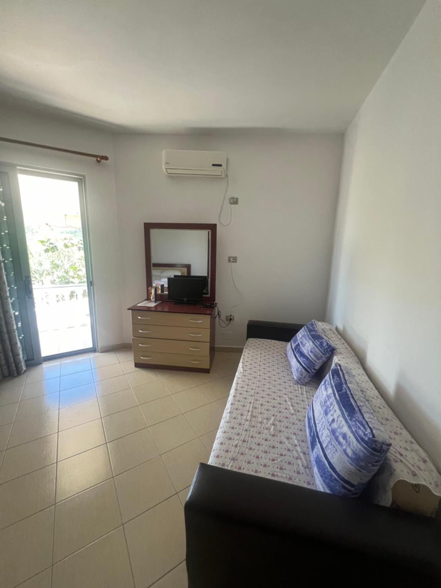 Vila Leo Ksamil Buitenkant foto